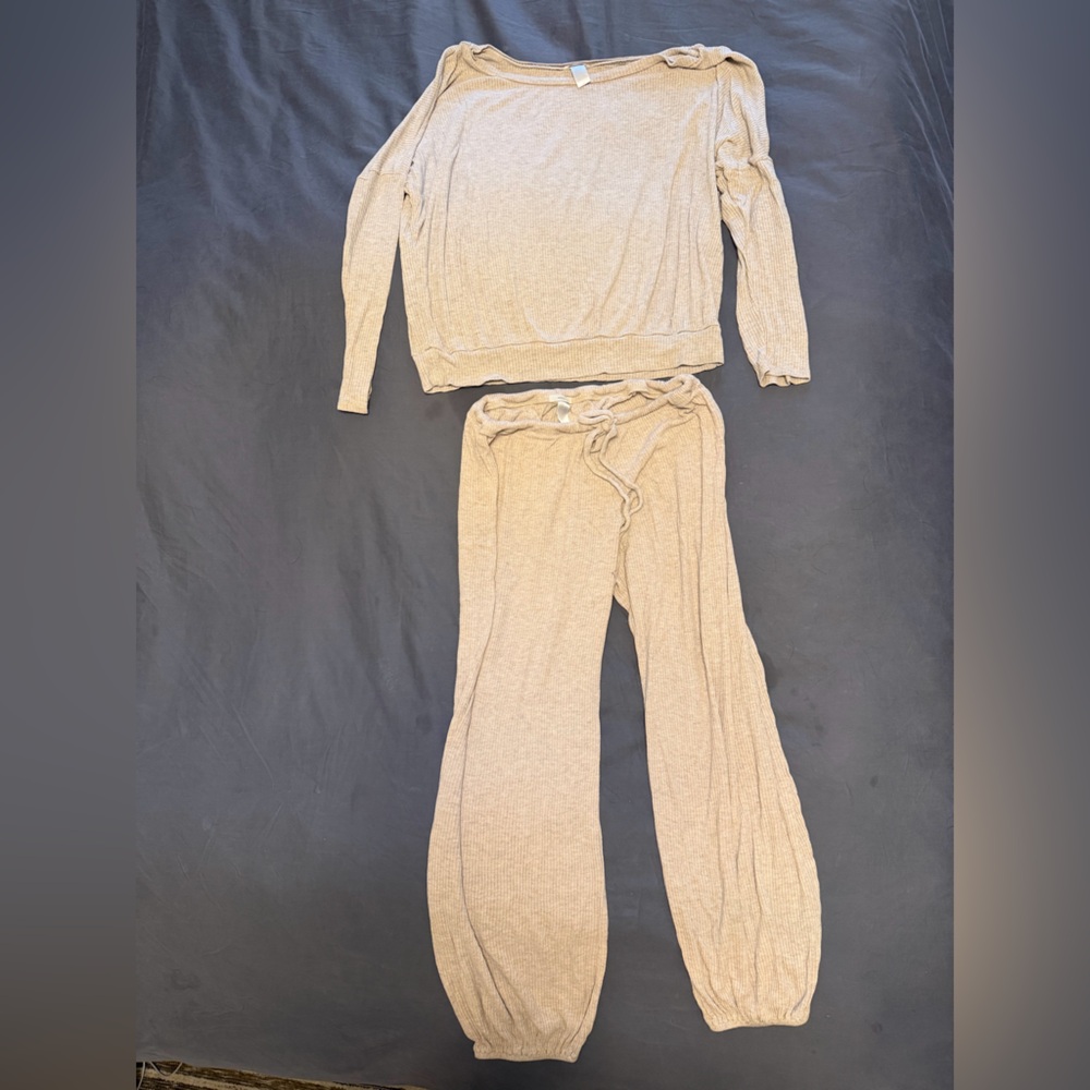 Eberjey Ribbed Two-Piece Lounge Set - Beige
